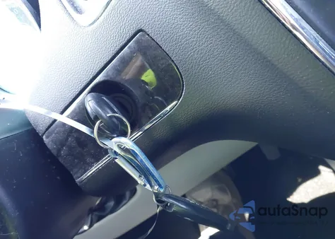 2015 Chrysler Town & Country Touring z USA, uszkodzony, nr VIN 2C4RC1BG9FR617779